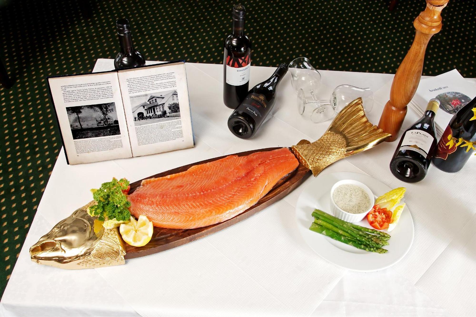 Solyst Kro- Restaurant Og Hotel I/S Aabenraa Exteriör bild