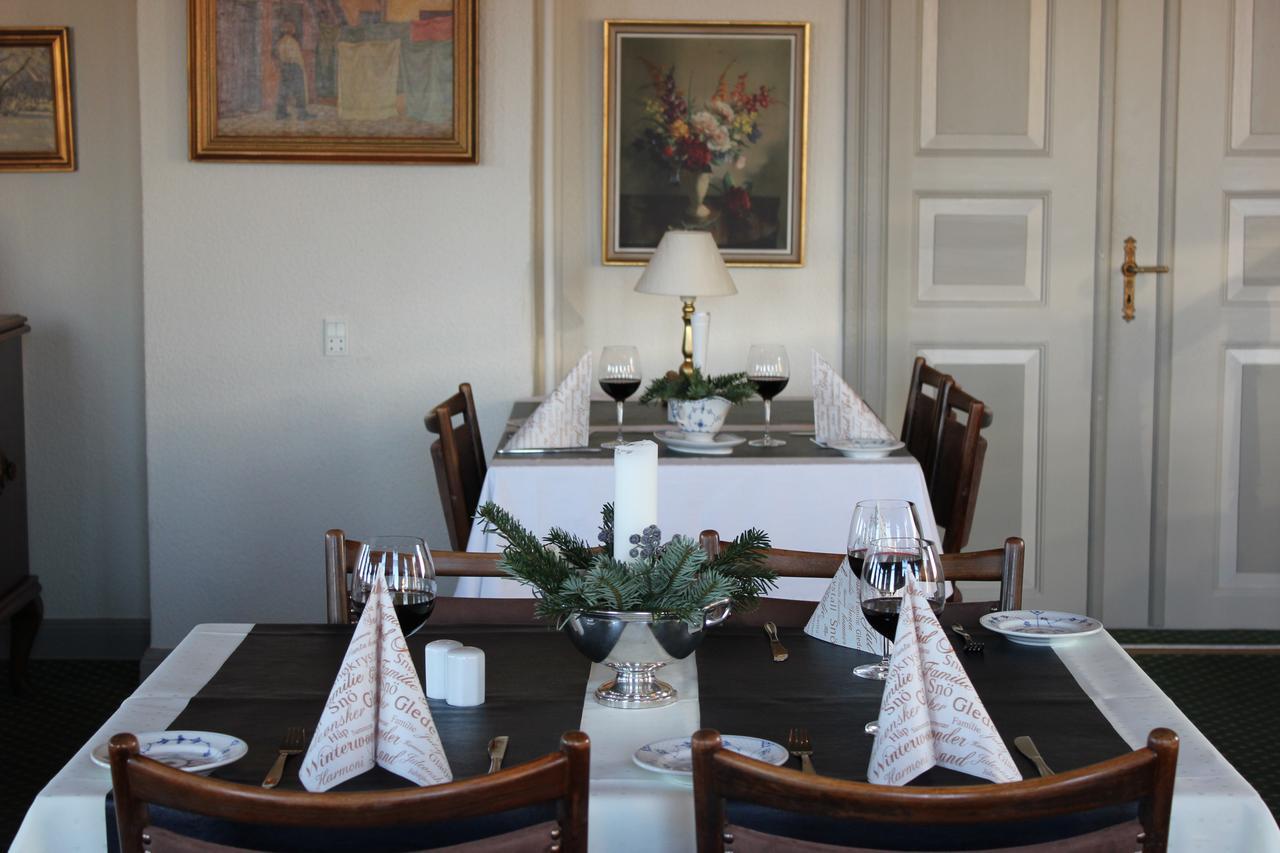 Solyst Kro- Restaurant Og Hotel I/S Aabenraa Exteriör bild